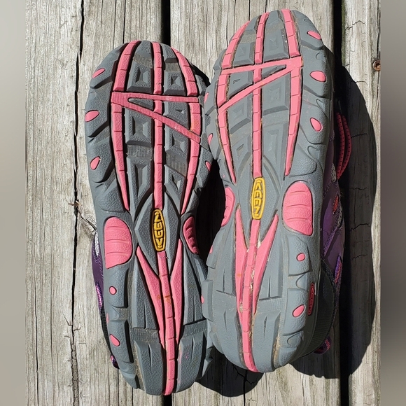 Keen Womens Hiking Shoes Size 5 - Picture 3 of 5